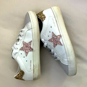 Vintage Havana sneakers size 7